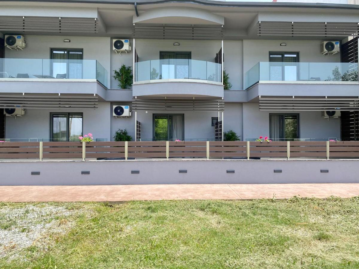 Levanda Suites Paralia Katerinis Ngoại thất bức ảnh