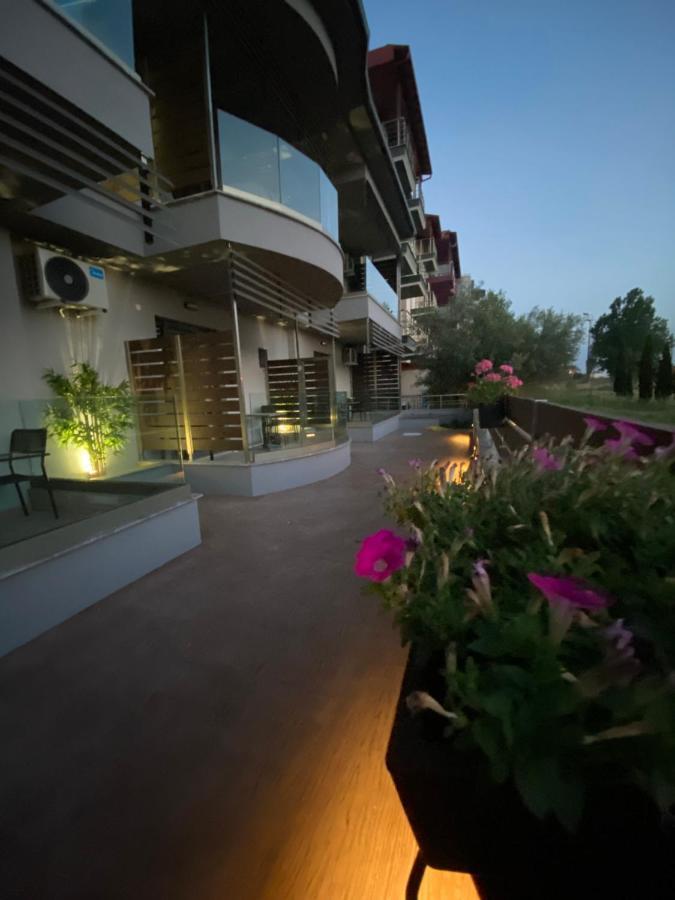 Levanda Suites Paralia Katerinis Ngoại thất bức ảnh